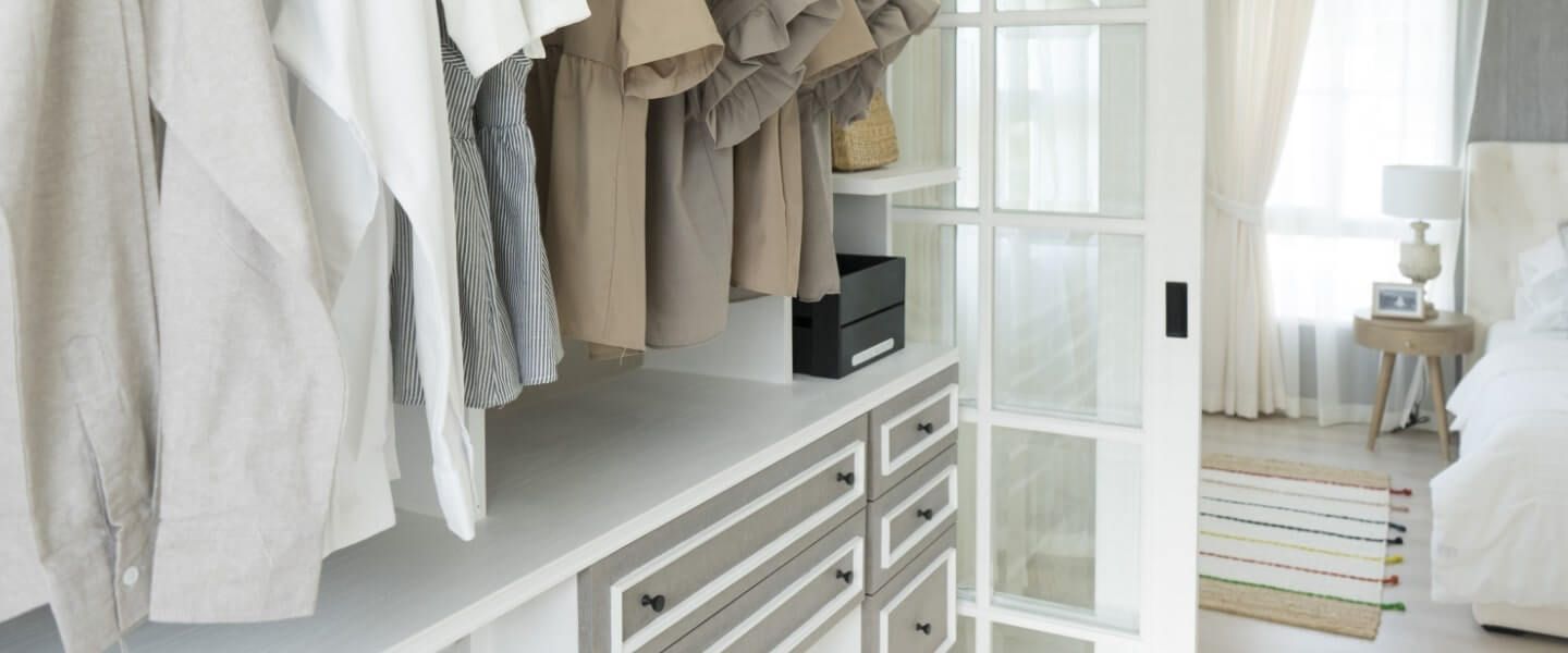 How To Make Your Closet & Clothes Smell Great